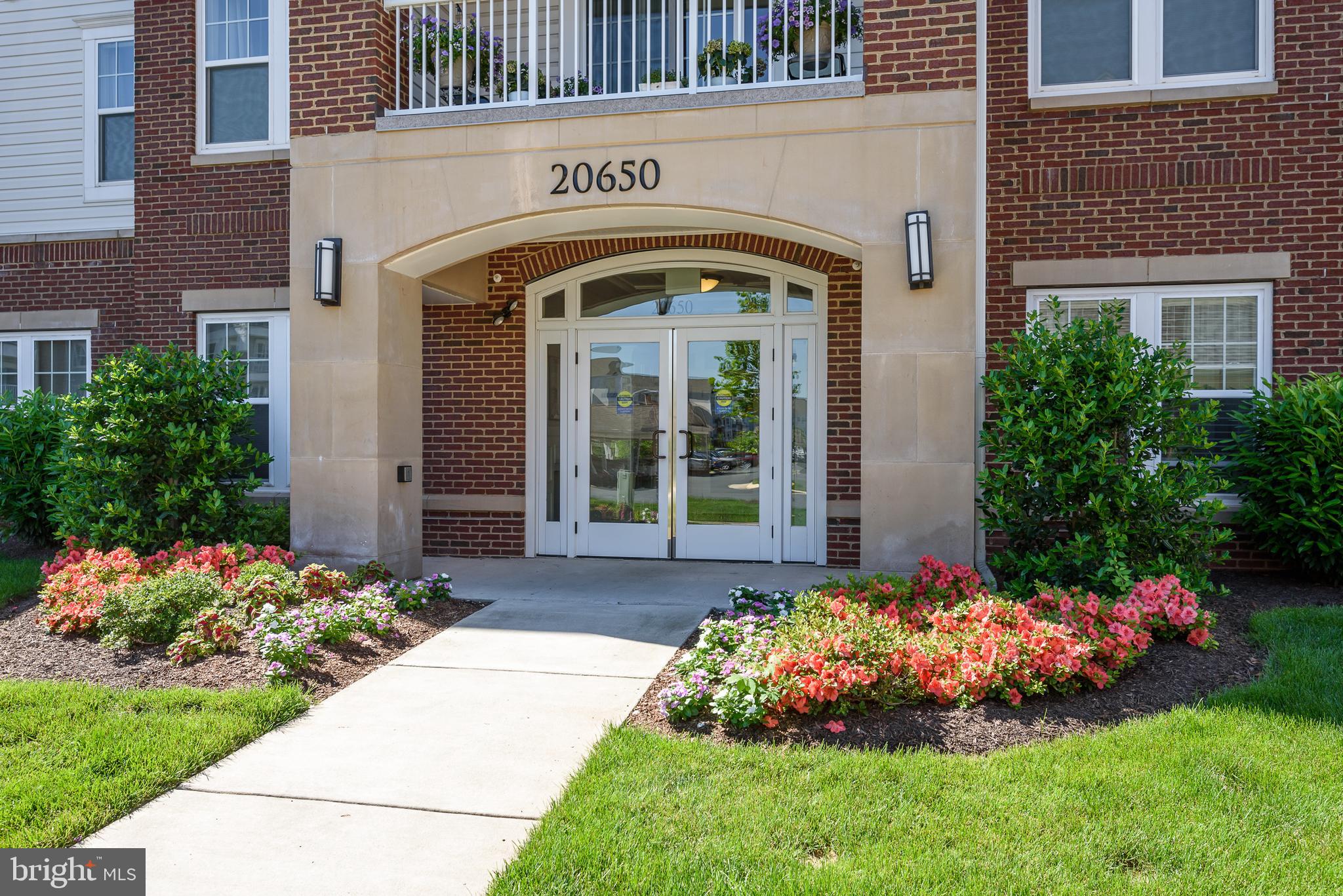 20650 Hope Spring Terrace, Unit 405 Ashburn, VA 20147 - Photo 2 of 34 Welcome home!