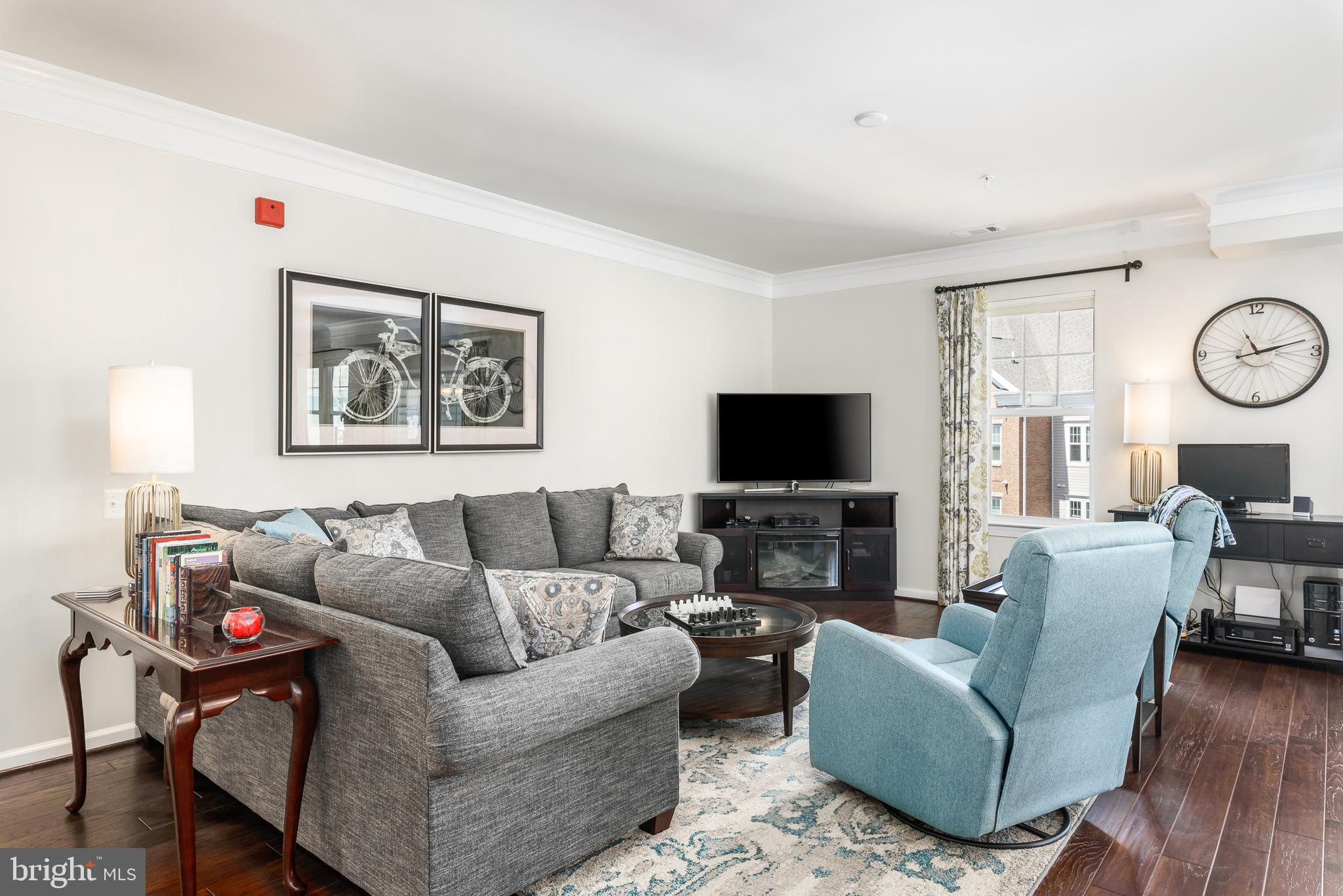 20650 Hope Spring Terrace, Unit 405 Ashburn, VA 20147 - Photo 6 of 34 Family room