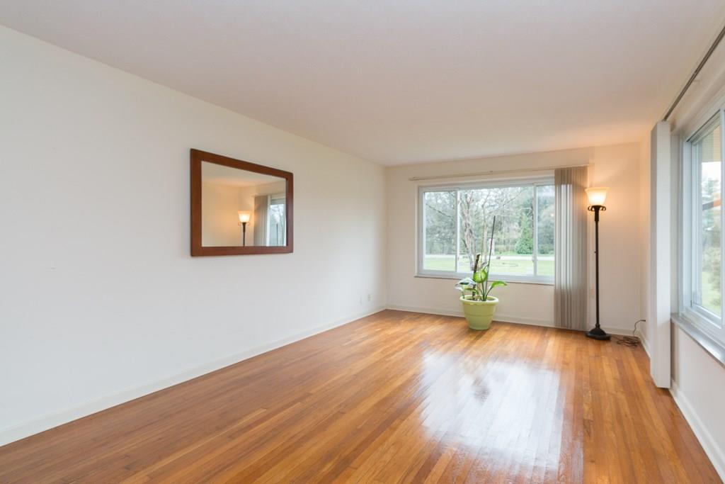 4490 Cold Spring Road Indianapolis, IN 46228 - Photo 5 of 27 Gallery Image 5