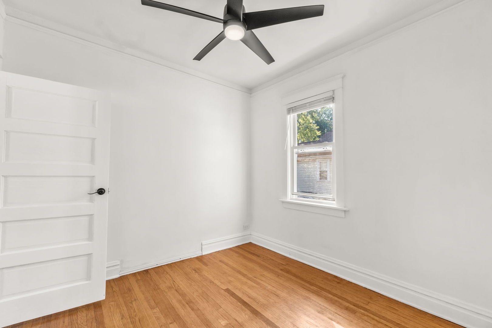 124 West Naperville Road Westmont, IL 60559 - Photo 8 of 24 Gallery Image 8