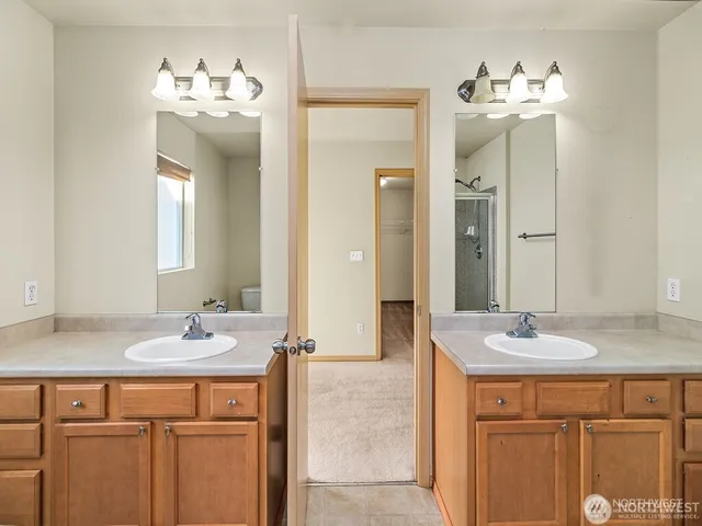 $3,450 | 3225 146th Place Southwest, Lynnwood, WA 98087