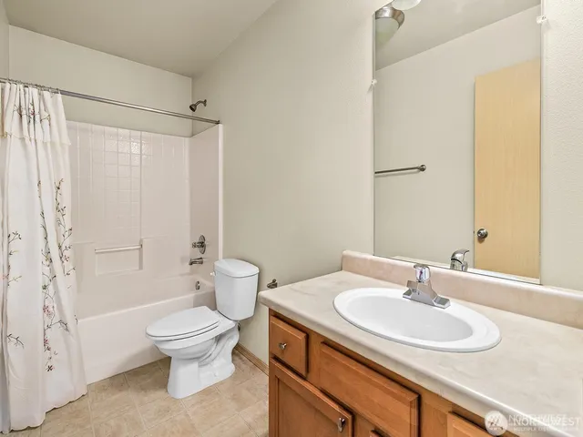 $3,450 | 3225 146th Place Southwest, Lynnwood, WA 98087