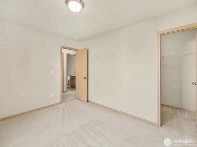 $3,450 | 3225 146th Place Southwest, Lynnwood, WA 98087