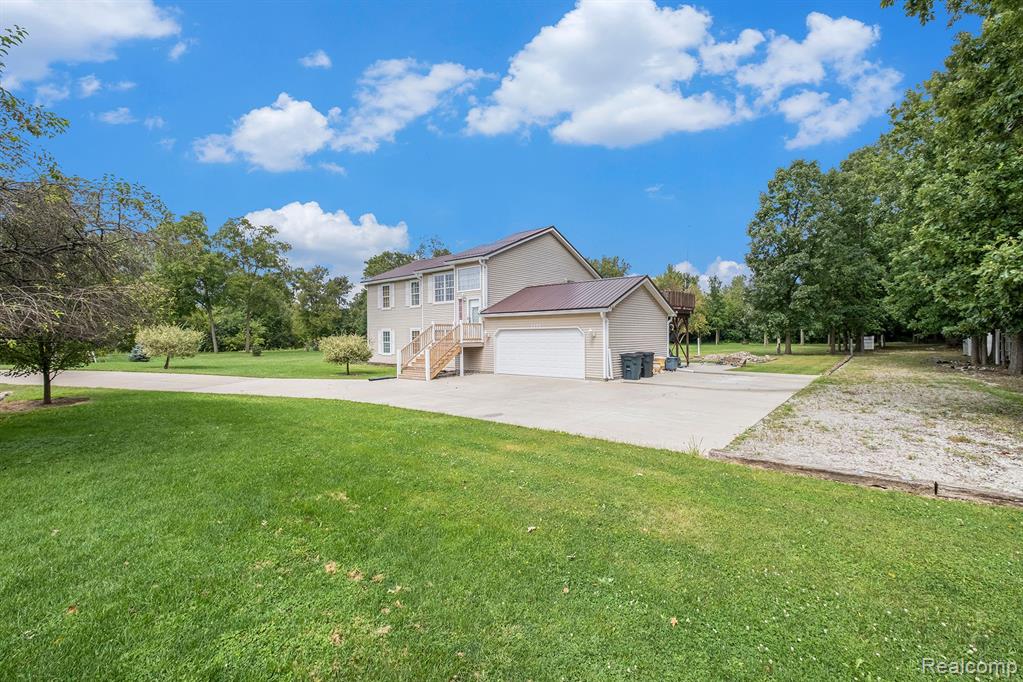 1253 Reid Road Grand Blanc, MI 48439 - Photo 7 of 40