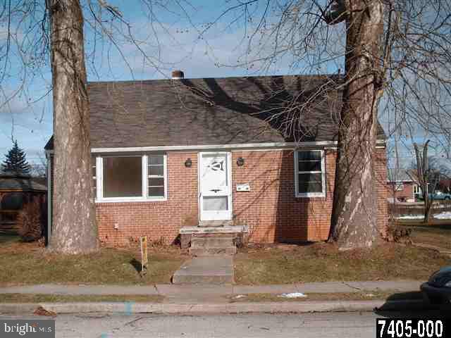 1811 Filbert Street York, PA 17404 - Photo 1 of 19 Gallery Image 1