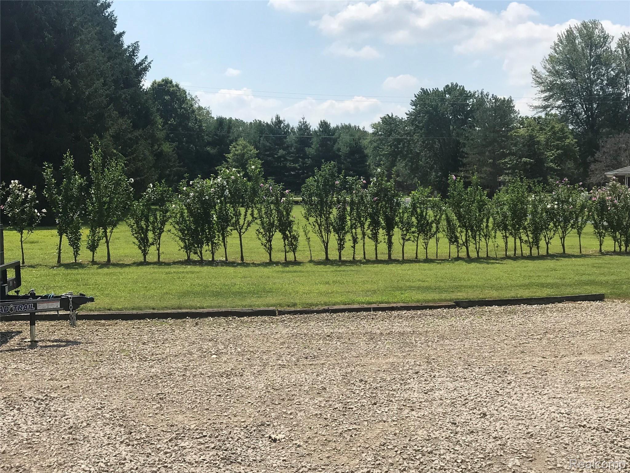 2384 West Labo Road Carleton, MI 48117 - Photo 21 of 63 IMG_7991.JPG