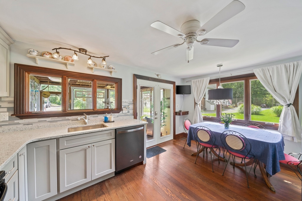 68 R Hartsuff Street Rockland, MA 02370 - Photo 3 of 24 Gallery Image 3