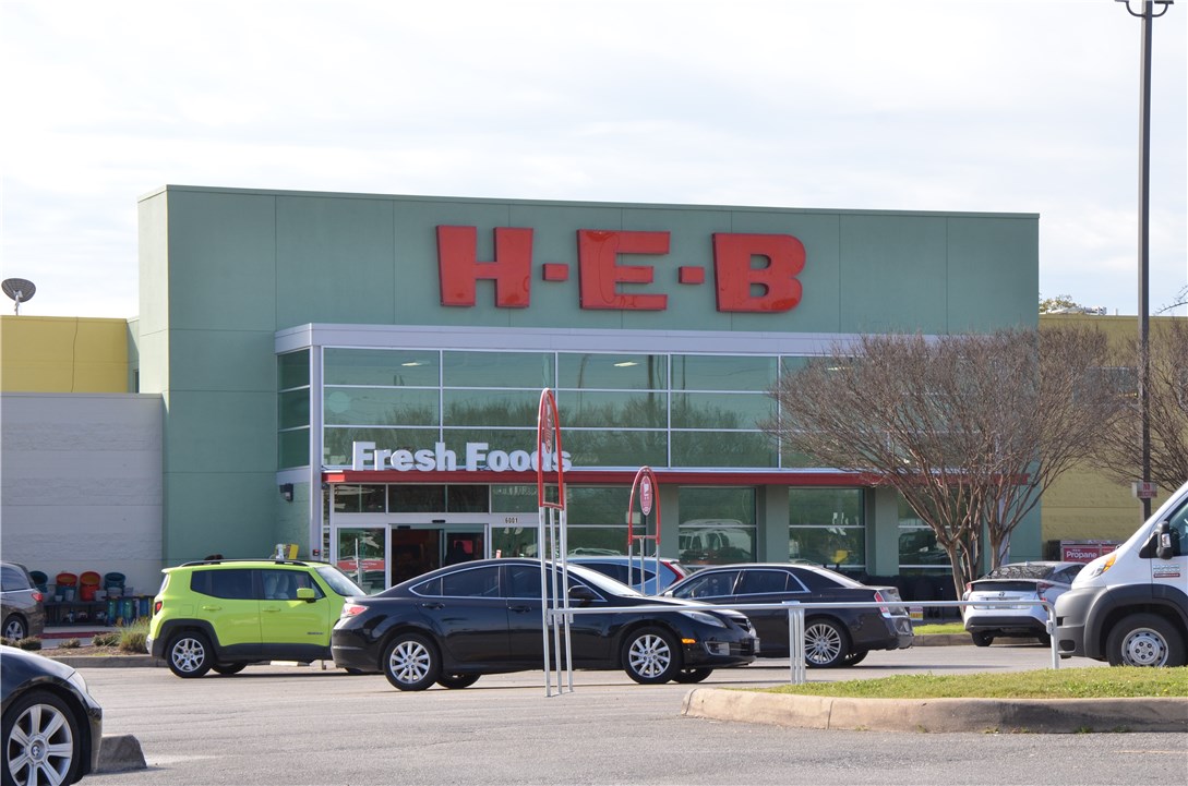 7908 Portland Trail Austin, TX 78729 - Photo 32 of 35 a car parked in front of a building