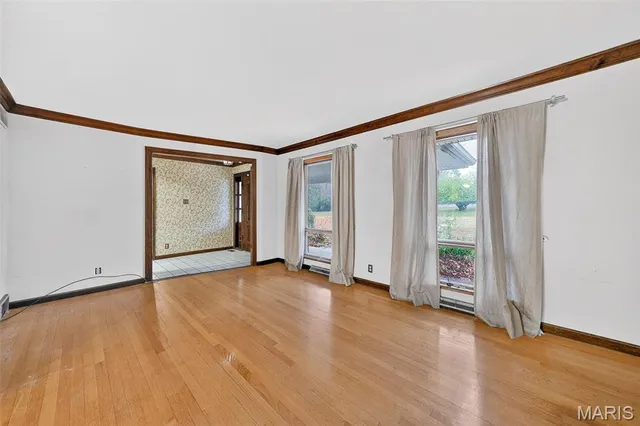 $125,000 | 11353 Old Saint Charles Road, Bridgeton, MO 63044