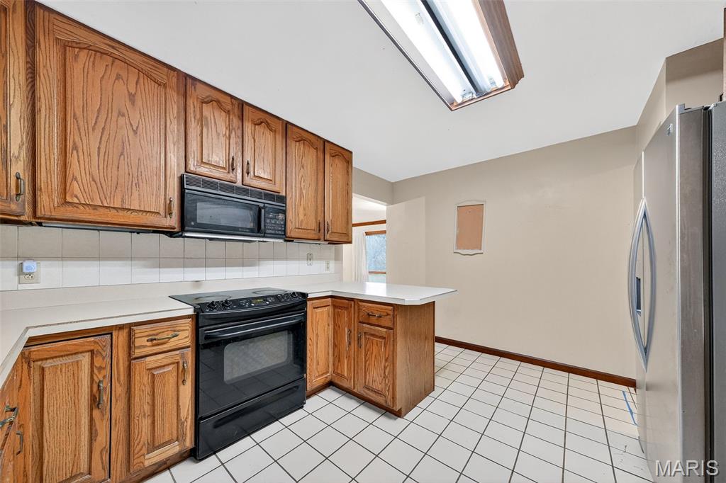 11353 Old Saint Charles Road Bridgeton, MO 63044 - Photo 19 of 54