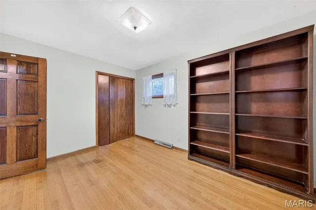 $125,000 | 11353 Old Saint Charles Road, Bridgeton, MO 63044