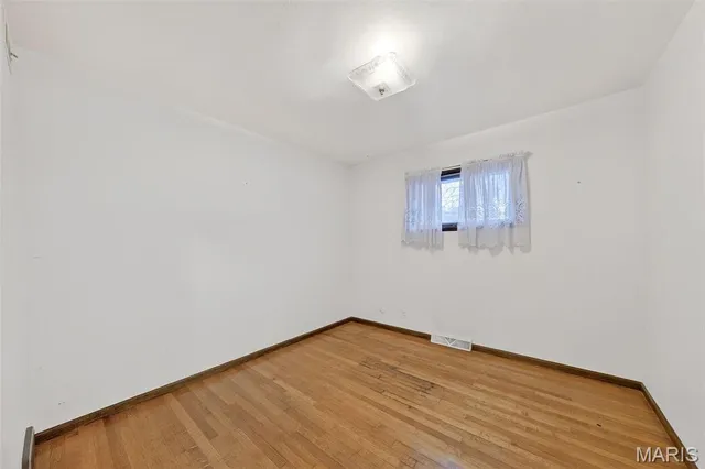 $125,000 | 11353 Old Saint Charles Road, Bridgeton, MO 63044