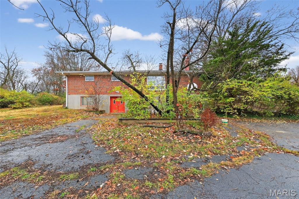 11353 Old Saint Charles Road Bridgeton, MO 63044 - Photo 7 of 54