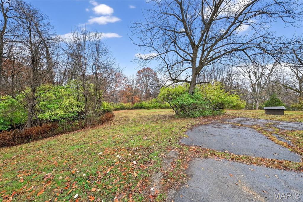 11353 Old Saint Charles Road Bridgeton, MO 63044 - Photo 9 of 54