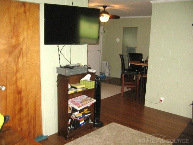 5687 Walker Road Applegate, MI 48401 - Photo 9 of 28 31246366-8.JPG