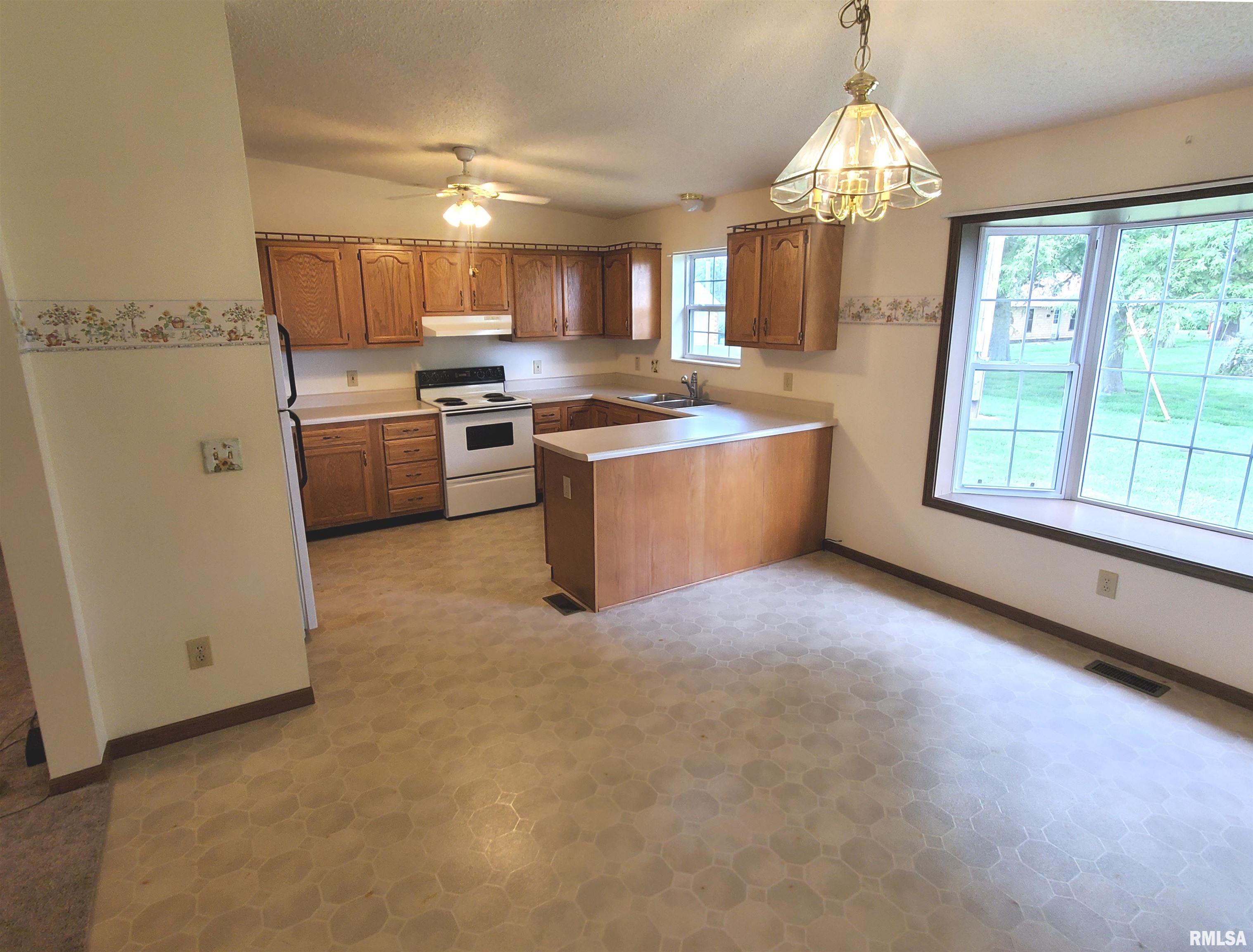 3280 Old Us 51 Road Sandoval, IL 62882 - Photo 10 of 52