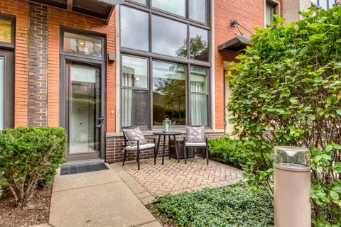 a view of outdoor space yard and porch