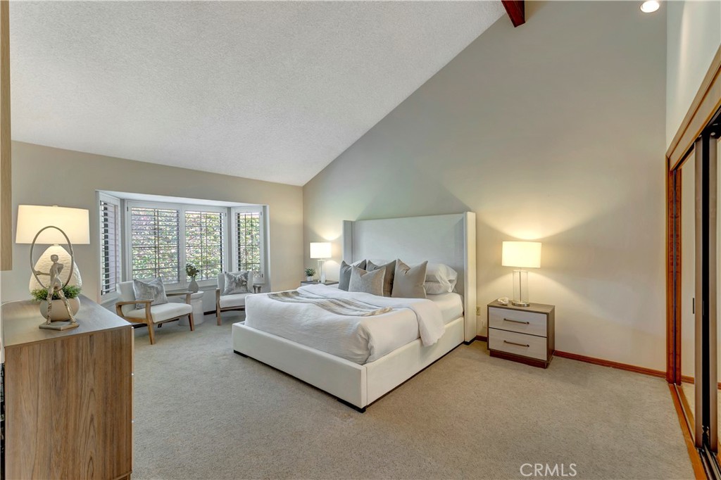 6225 Riviera Circle Long Beach, CA 90815 - Photo 30 of 51 SOARING BEAMED CEILING