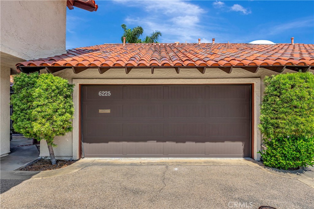 6225 Riviera Circle Long Beach, CA 90815 - Photo 37 of 51 2 CAR GARAGE, VAULTED CEILING AND STORAGE INSIDE