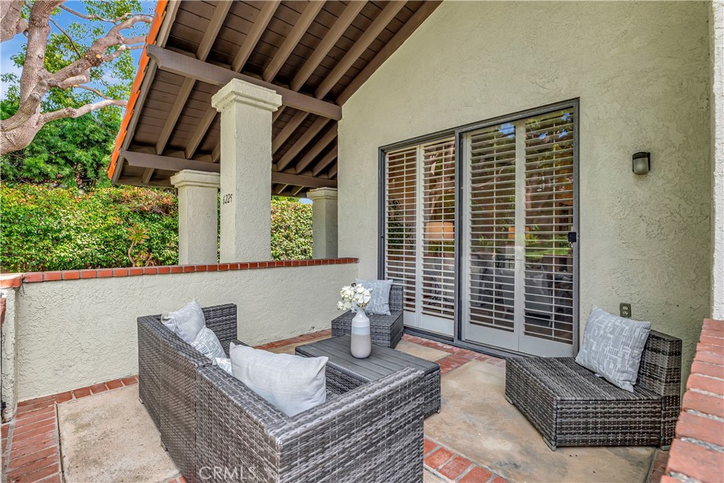 6225 Riviera Circle Long Beach, CA 90815 - Photo 5 of 51 QUIET LOCATION IN THE BACK OF THE COMMUNITY