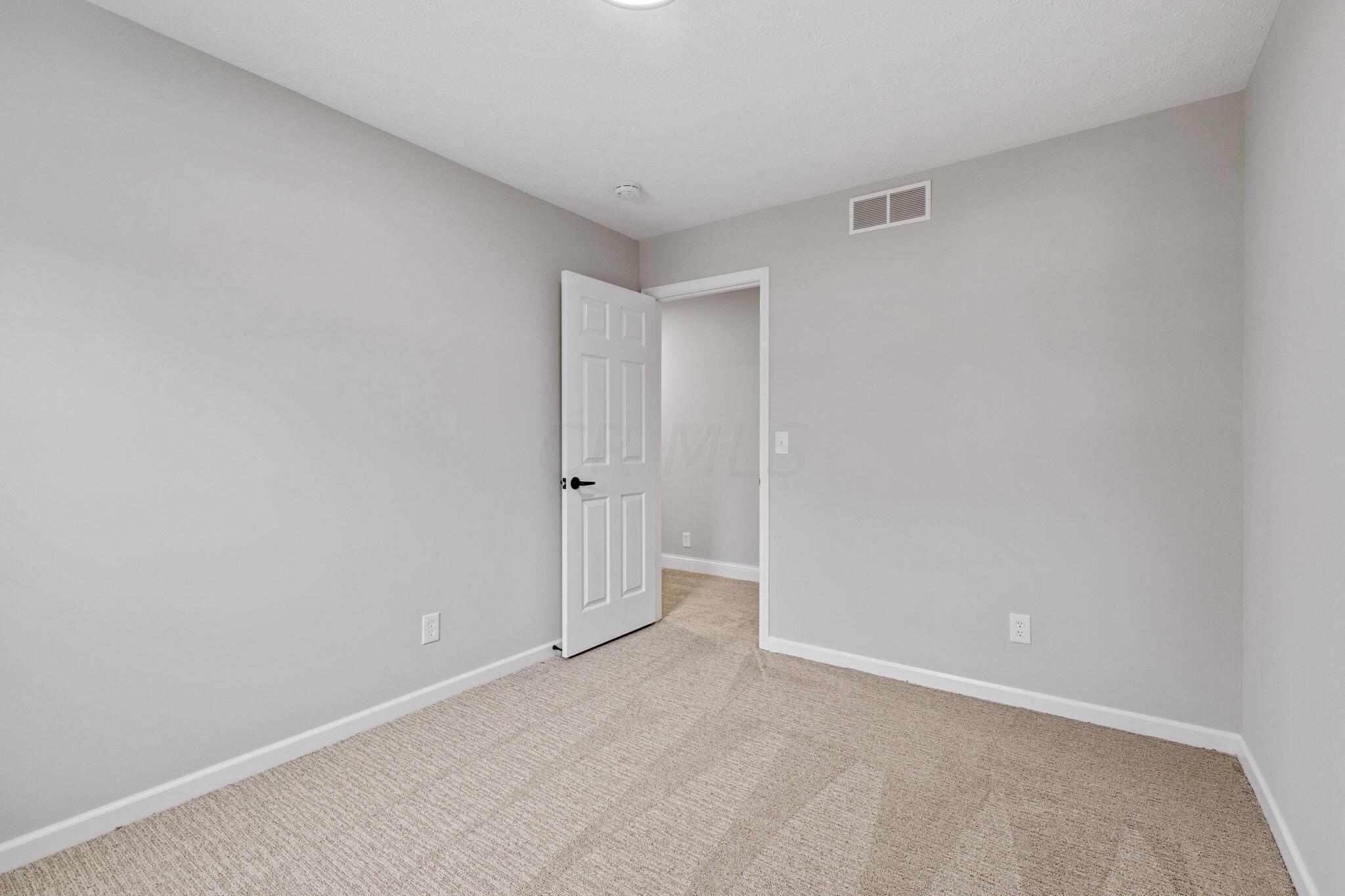 6828 Worthington Galena Road Worthington, OH 43085 - Photo 20 of 32 30-web-or-mls-2023-12-21 6828 Worthingto