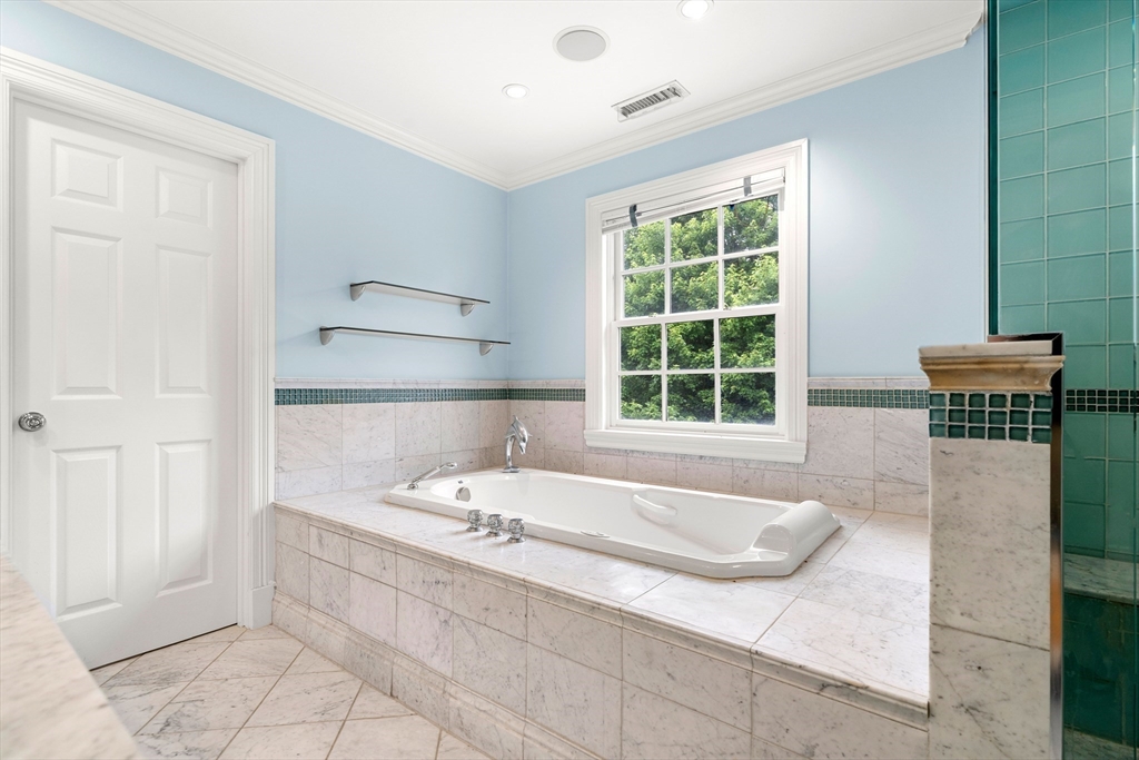 140 High Street Dunstable, MA 01827 - Photo 5 of 39