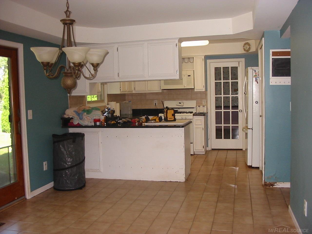 61561 North Ridge Trail Washington, MI 48094 - Photo 8 of 19