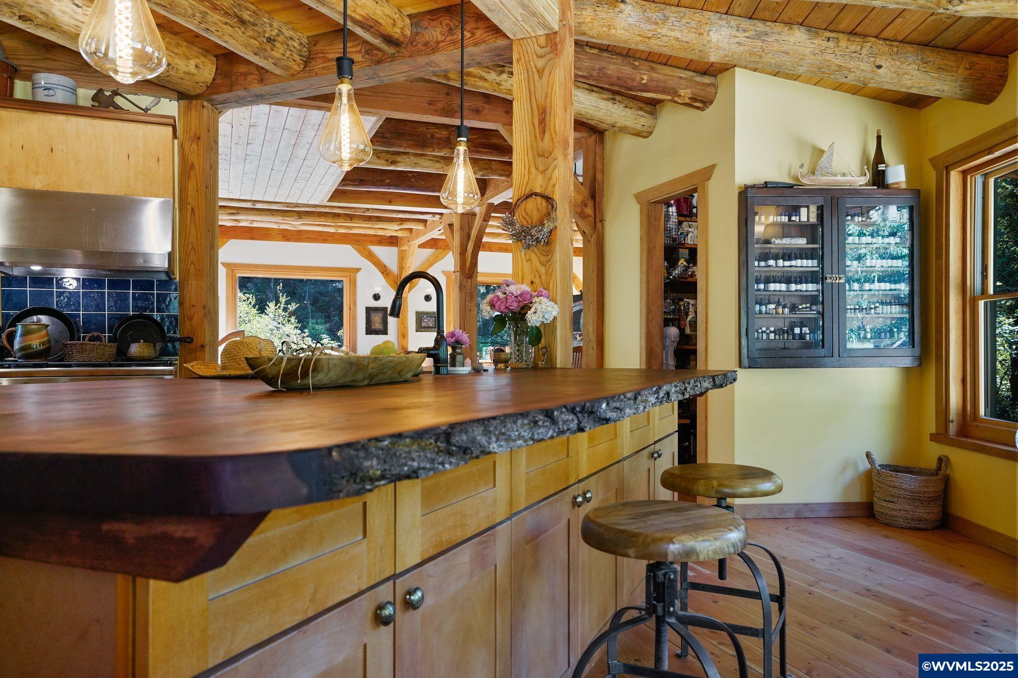 5952 Peaks View Road Scotts Mills, OR 97375 - Photo 25 of 41 Gallery Image 25