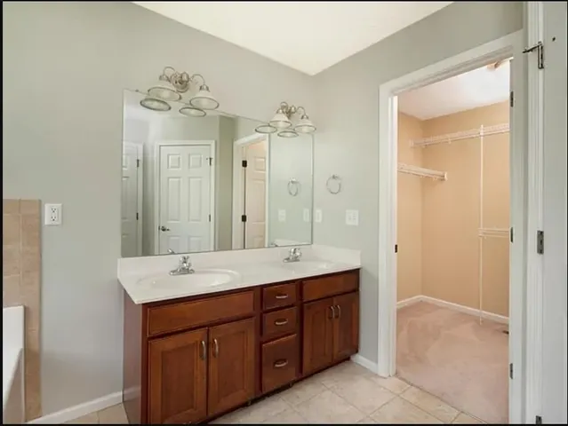 $1,997 | 736 Winding Bluff Way, Clarksville, TN 37040