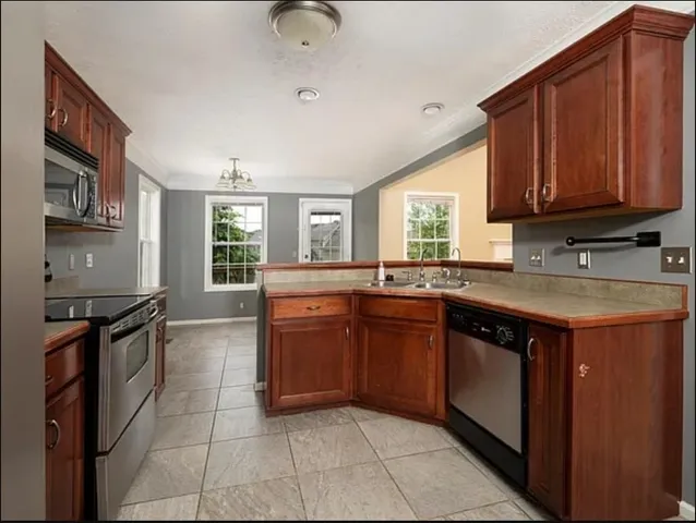 $1,997 | 736 Winding Bluff Way, Clarksville, TN 37040