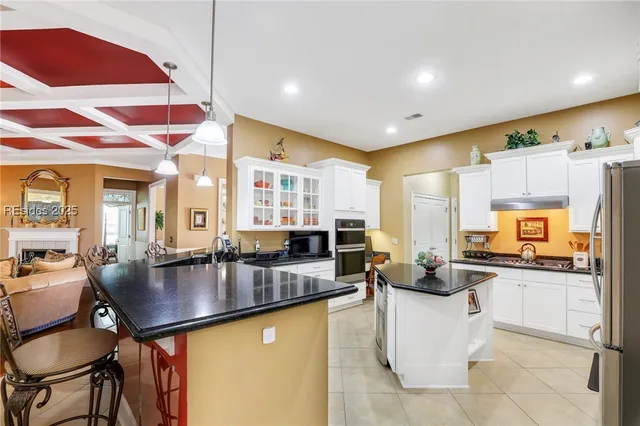 $849,000 | 25 Lakes Crossing, Bluffton, SC 29910