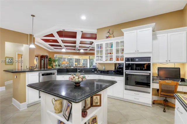 $849,000 | 25 Lakes Crossing, Bluffton, SC 29910