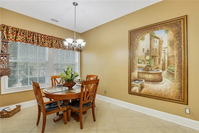 $849,000 | 25 Lakes Crossing, Bluffton, SC 29910