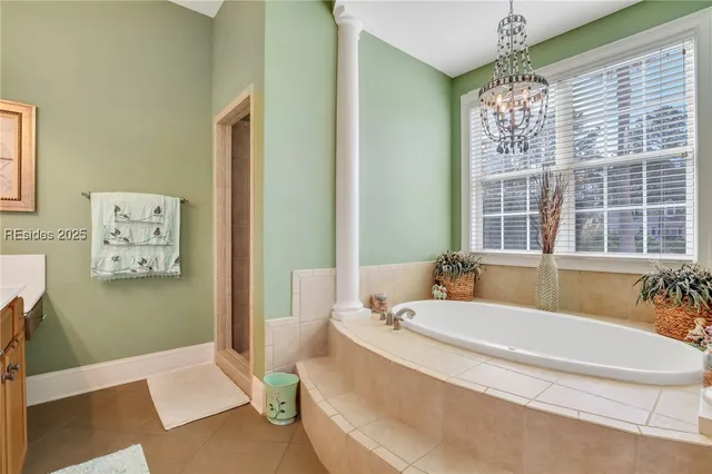 $849,000 | 25 Lakes Crossing, Bluffton, SC 29910