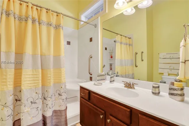 $849,000 | 25 Lakes Crossing, Bluffton, SC 29910