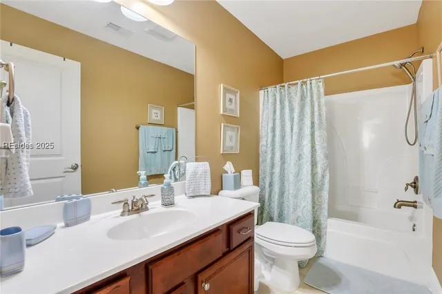 $849,000 | 25 Lakes Crossing, Bluffton, SC 29910