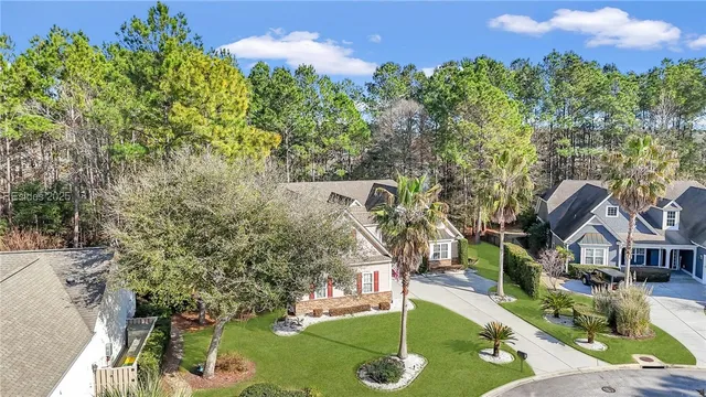 $849,000 | 25 Lakes Crossing, Bluffton, SC 29910