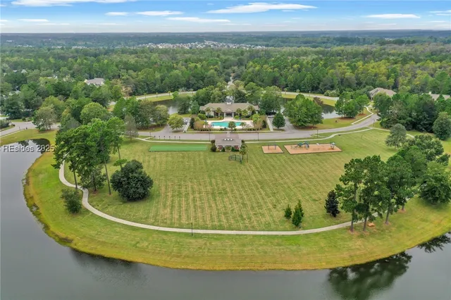 $849,000 | 25 Lakes Crossing, Bluffton, SC 29910