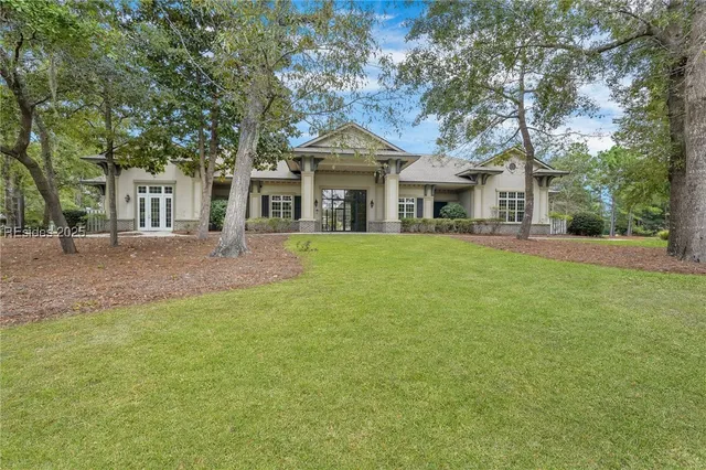 $849,000 | 25 Lakes Crossing, Bluffton, SC 29910