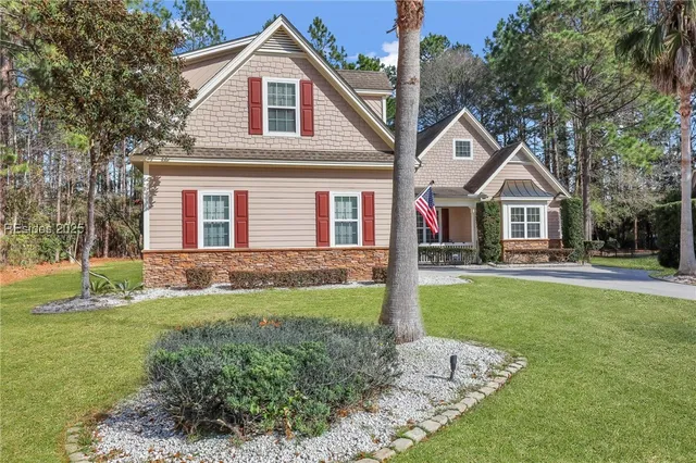$849,000 | 25 Lakes Crossing, Bluffton, SC 29910