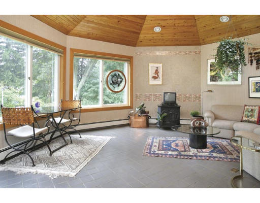 165 Paulson Road Newton, MA 02468 - Photo 4 of 7 a living room with furniture and a window