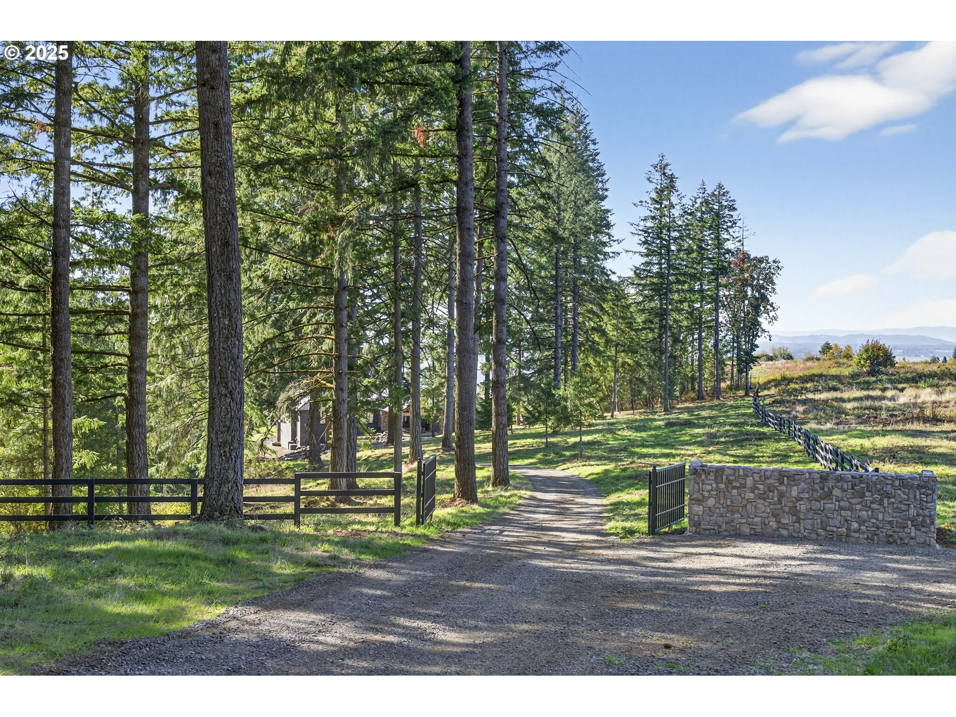 32520 Northeast Corral Creek Road Newberg, OR 97132 - Photo 3 of 48 a view of a park