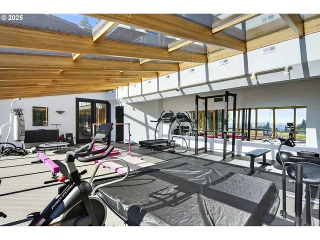 a view of a dinning table and chairs in the patio
