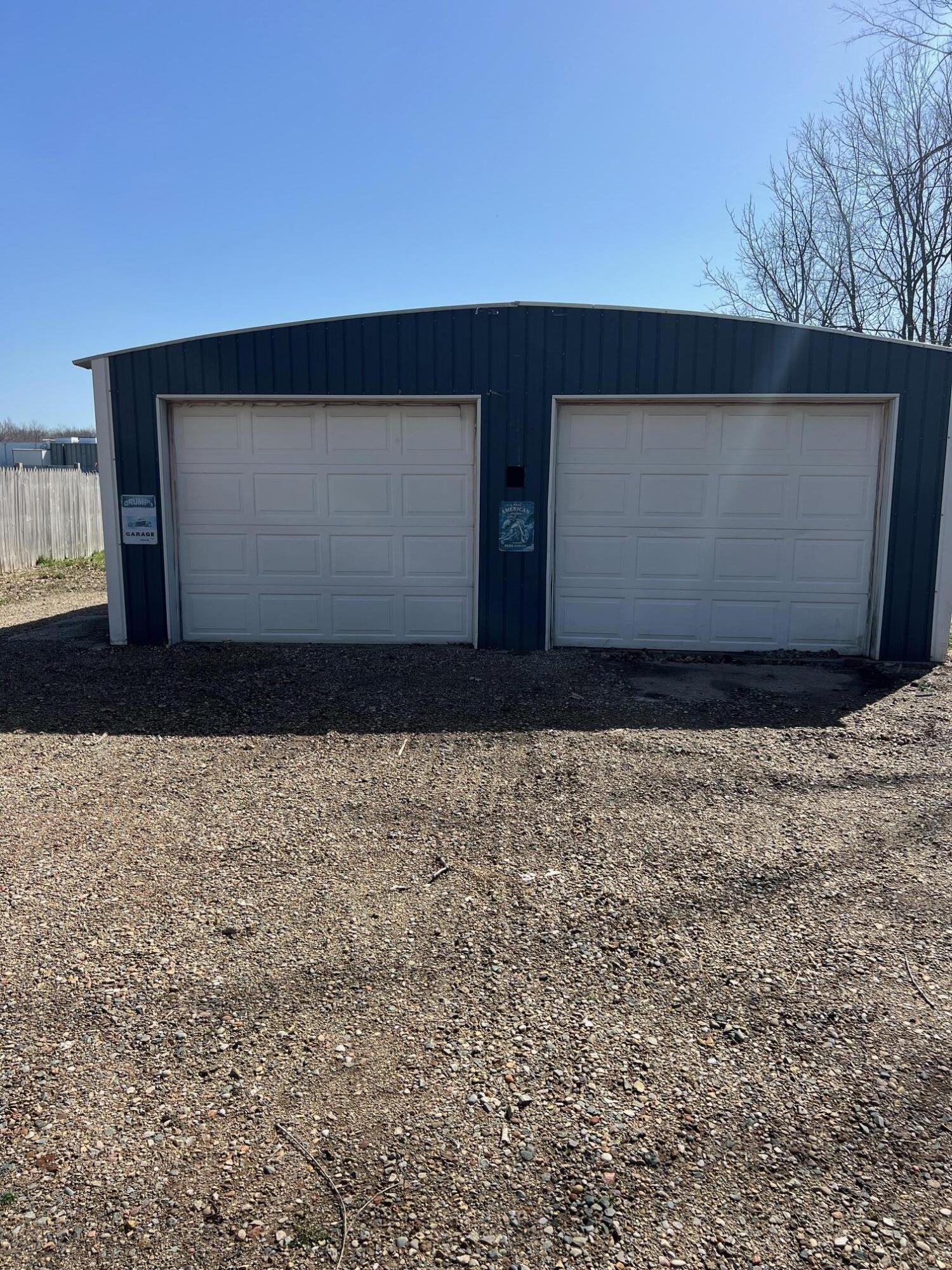 4271 Squires Road Quincy, MI 49082 - Photo 2 of 9 IMG_5548