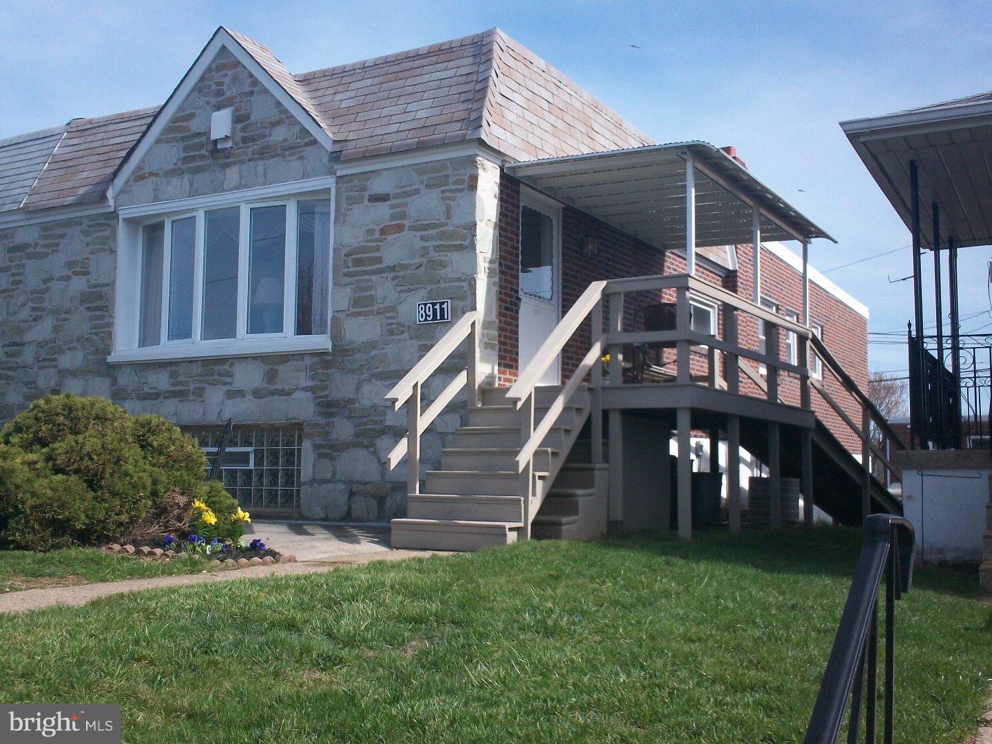 8911 Blue Grass Road Philadelphia, PA 19152 - Photo 2 of 24 Gallery Image 2