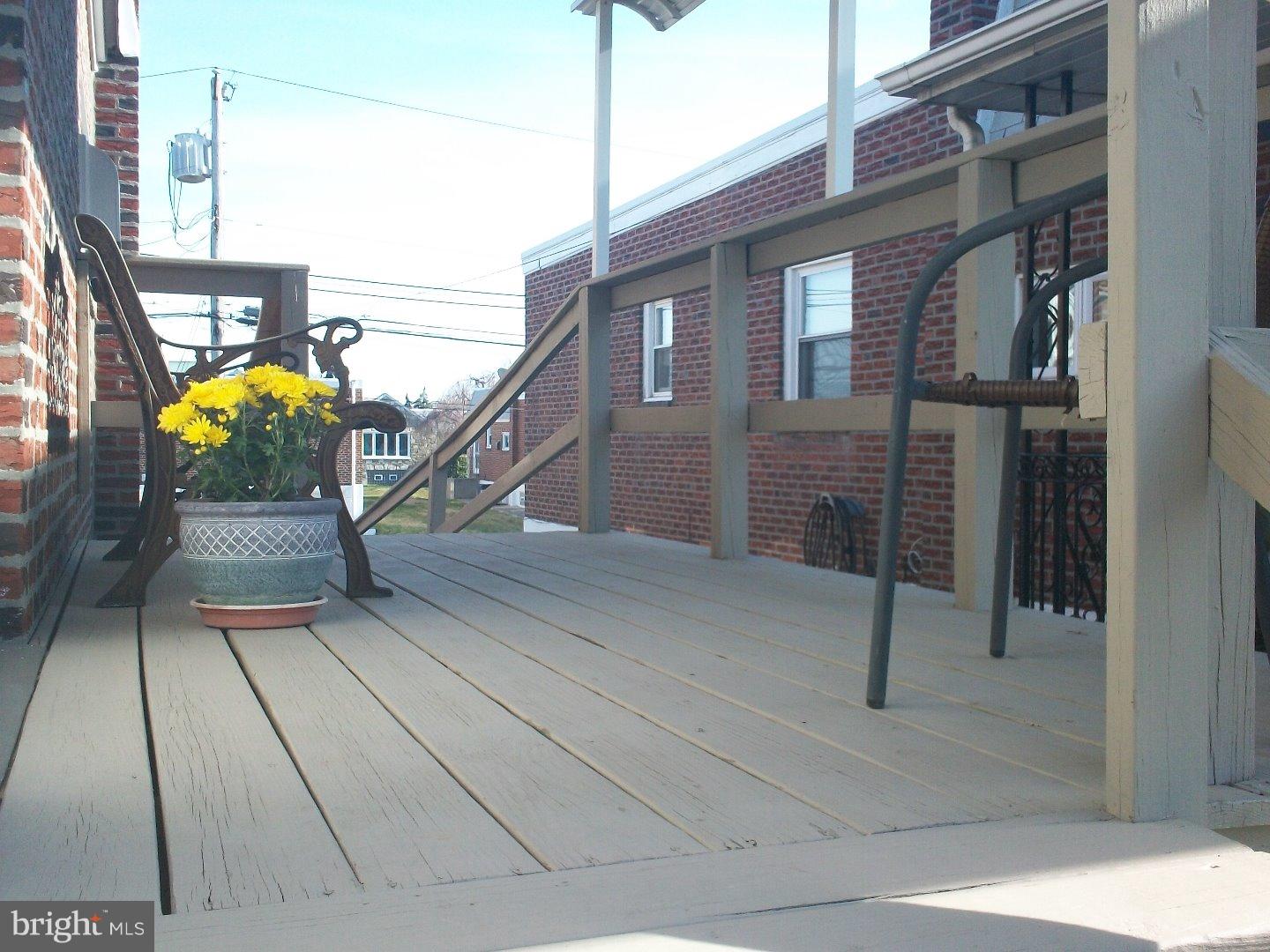 8911 Blue Grass Road Philadelphia, PA 19152 - Photo 3 of 24 Gallery Image 3