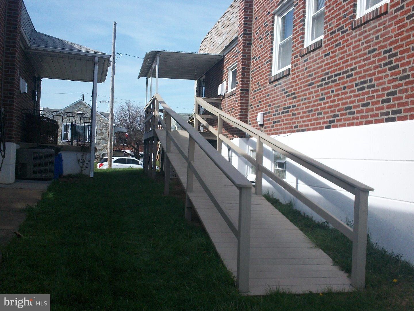 8911 Blue Grass Road Philadelphia, PA 19152 - Photo 4 of 24 Gallery Image 4