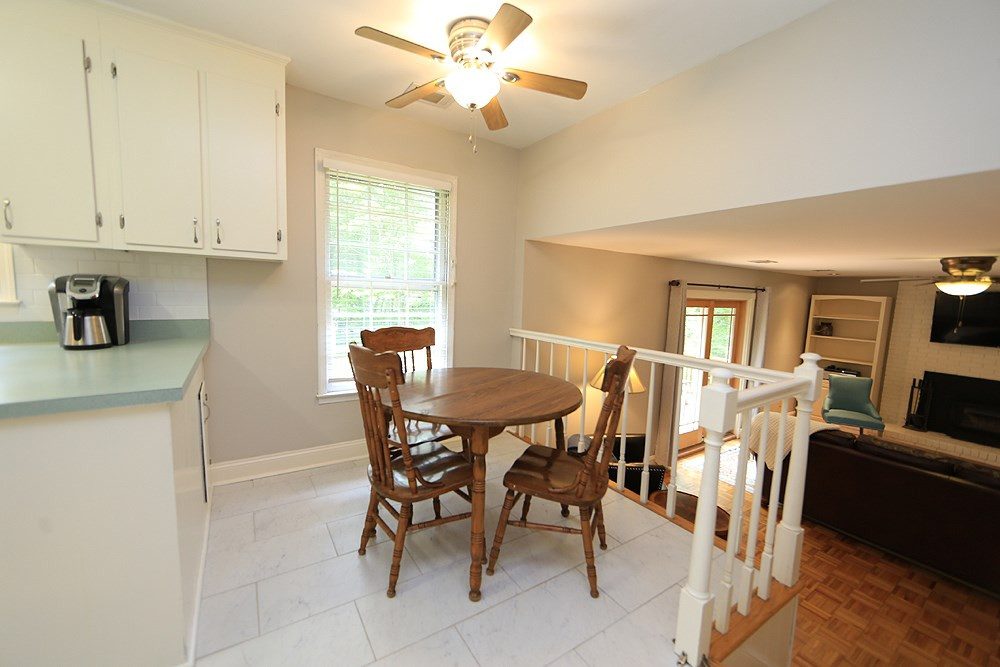 7609 Elliot Drive Raleigh, NC 27613 - Photo 3 of 13 Breakfast Area