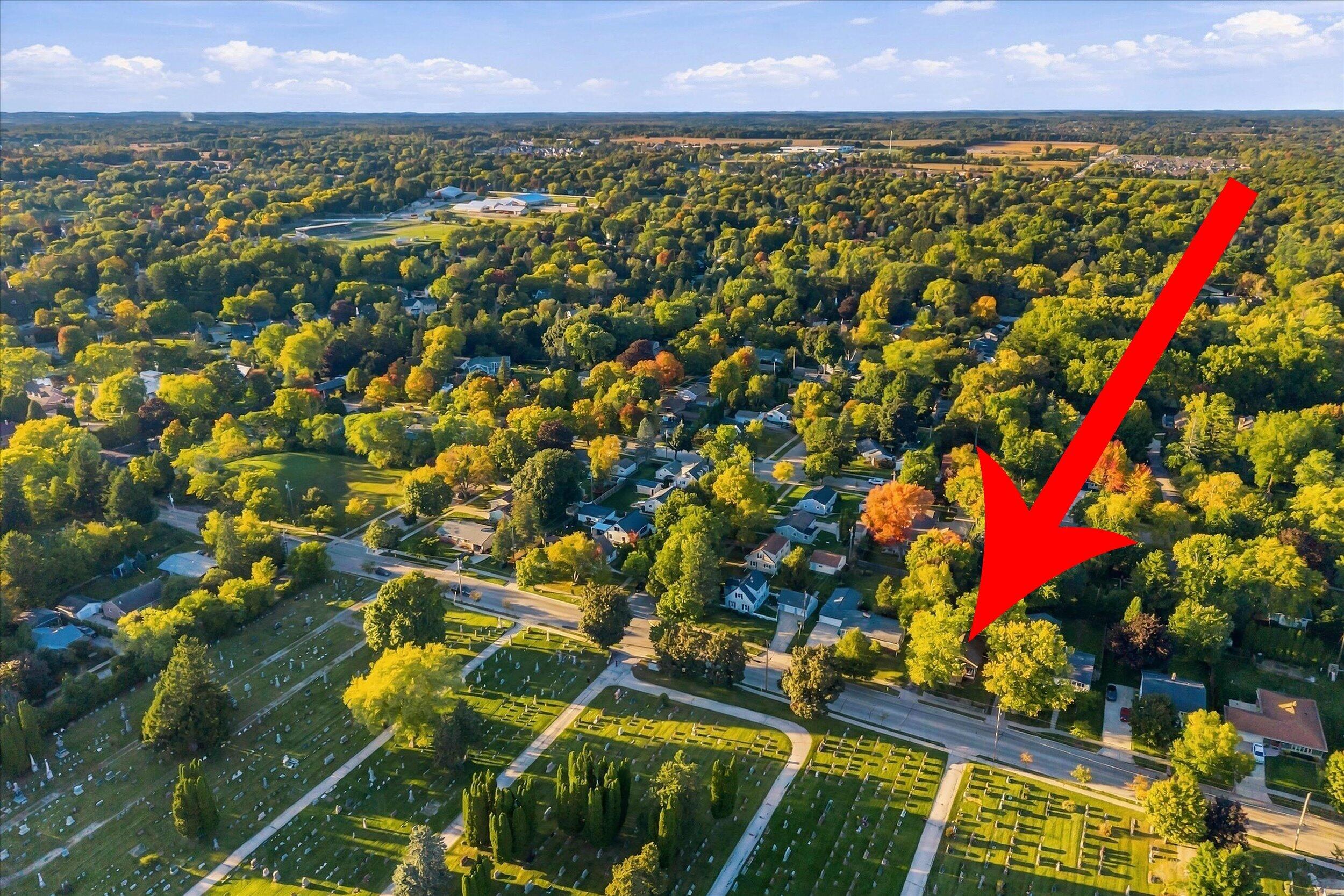 N70W5886 Bridge Road Cedarburg, WI 53012 - Photo 38 of 42 38-Aerial