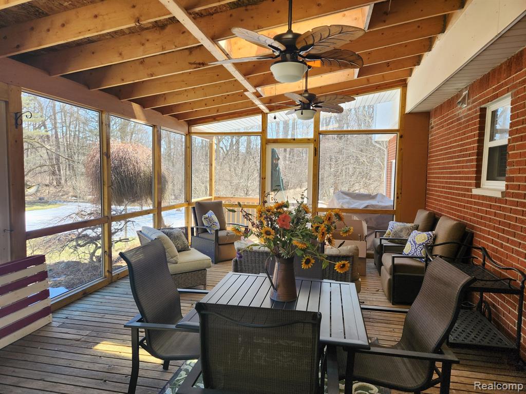 6225 Richardson Road Howell, MI 48843 - Photo 7 of 27